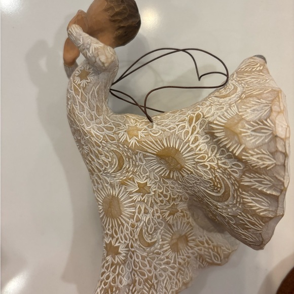 Demdaco Angel of Joy Figurine Sculpture Willow Tree Angels by Susan Lordi - Picture 5 of 8